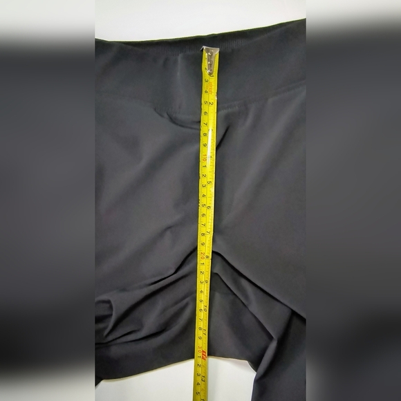 Athleta Black Brooklyn Mid Rise Wrinkle Resistant Ankle Jogger Breathable Pant 6 - Picture 7 of 12